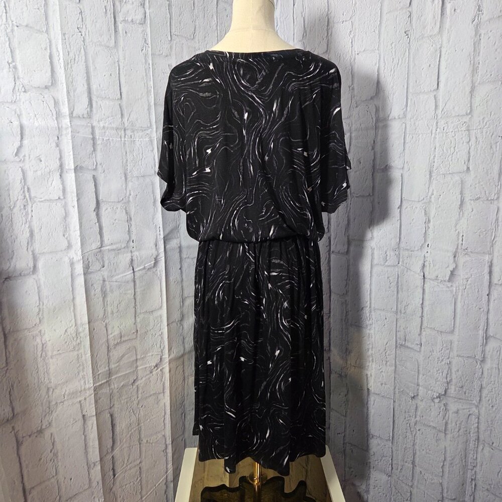 Simply Vera VeraWang NWT XL Black White Swirl V Neck Casual Summer T-Shirt Dress - Picture 8 of 12